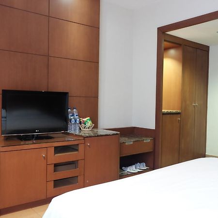 Grand Sakura Hotel Medan Exterior foto