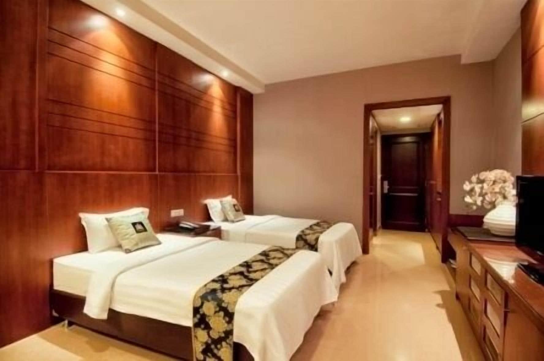 Grand Sakura Hotel Medan Exterior foto