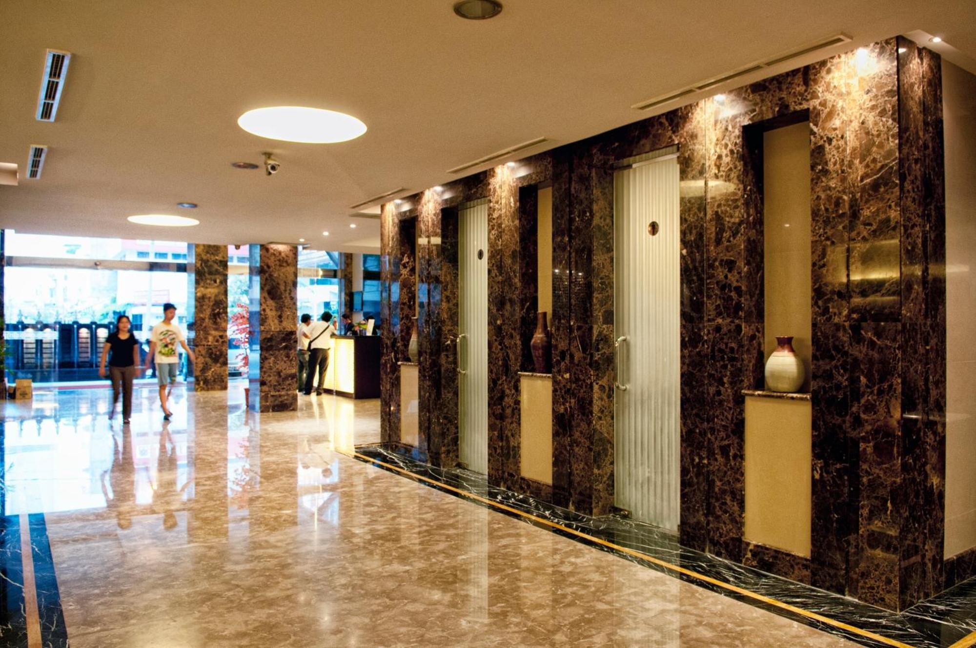 Grand Sakura Hotel Medan Exterior foto